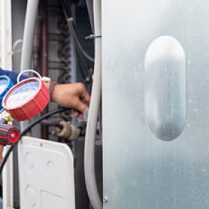 Зачем и когда нужно заправлять кондиционер?